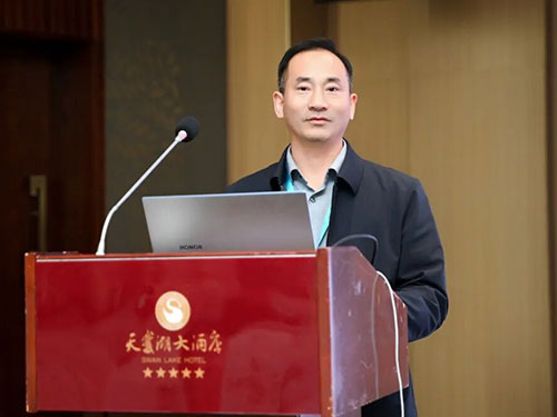 第十四屆VOCs減排與控制會(huì)議 “環(huán)保稅”成為最熱話題，“啟風(fēng)水旋塔”收到專家老師的表?yè)P(yáng)